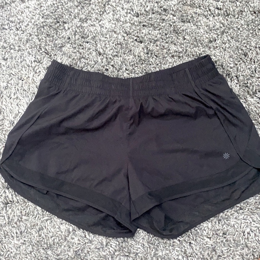 Women’s black athleta mesh run shorts 4”